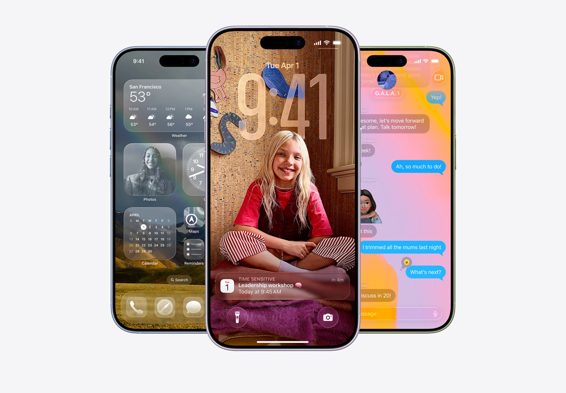 iPhone készülékek, az elsőn a Hívásszűrés funkció felugró ablaka, a másodikon a Naptár app felugró ablaka egy gyermek fotójával személyre szabott háttér előtt, a harmadikon pedig a Liquid Glass-megjelenésű Üzenetek app