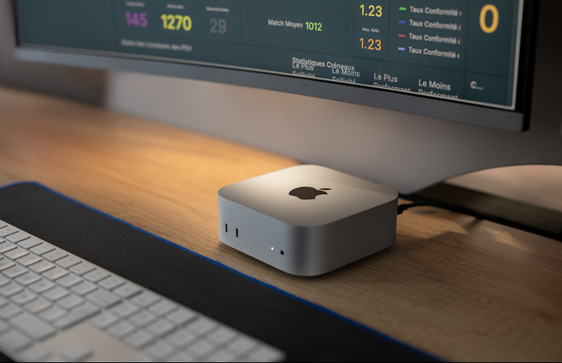 El equipo de atención al cliente trabaja con el Mac mini en las oficinas centrales de Tut Tut